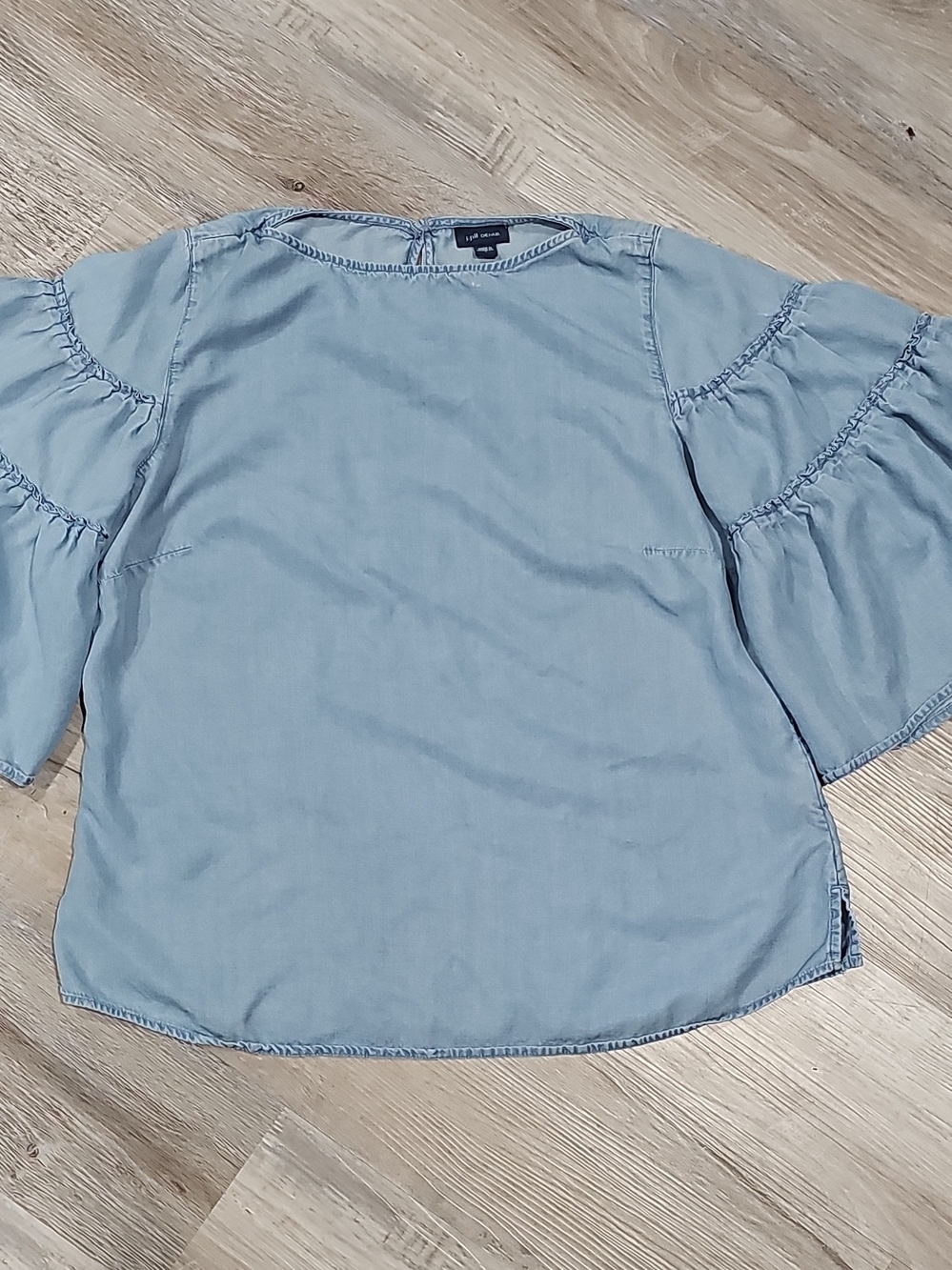 J. Jill Light Blue Bell-Sleeve Chambray Top S